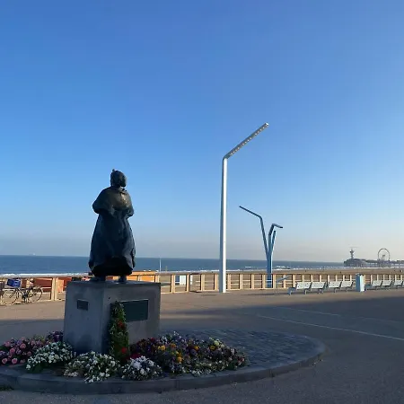 Daire Beautiful Surf Style By The Sea Lahey