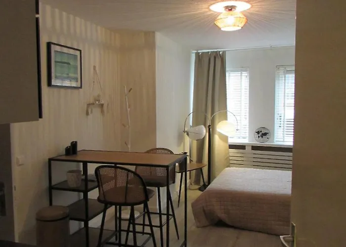 Beautiful Surf Style By The Sea * لاهاي